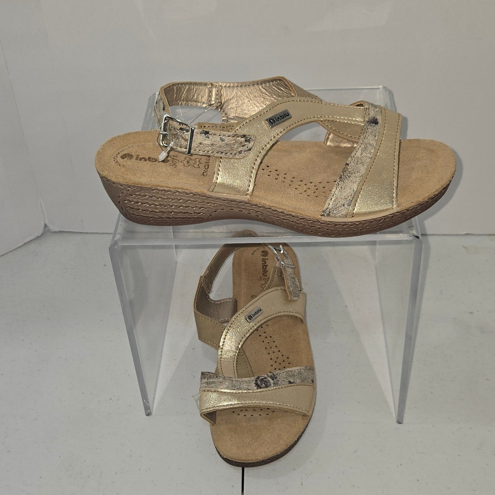 Inblu Women Gold Metallic Snake Print Anatomico Soft Wedge Sandals Size 38 7.5